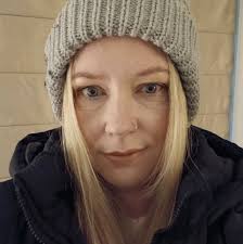 Question about travel and prescriptions meds: I've read conflicting advice  and want to get it right! I usually prep my meds and put them all into a  meds box labelled with the