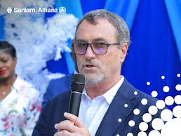 INSTALLATION DU NOUVEAU RESPONSABLE DU BUREAU DIRECT DE YAOUNDÉ ! ]  SanlamAllianz Cameroun célèbre une étape clé dans son développement avec la  nomination de Takam Jacob Ngoh en tant que Responsable du