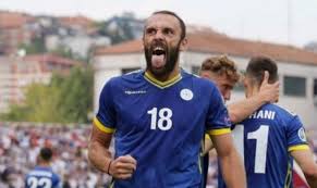 Manchester united have joined the race to sign vedat muriqi after sending scouts to watch him in action against england. Schlechte Nachrichten Fur Das Kosovo Vedat Muriqi Fehlt Auch In Den Novemberspielen Lajme Mk Nachrichten Aus Nordmakedonien