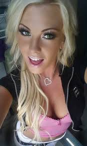 in love gorgeous blonde blonde selfies blonde girl