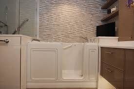 universal bathroom, luxury walk in tub
