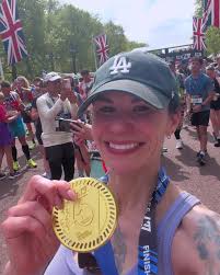 Jamie Buono Sikorski (in LA) (@jamiein_la) • Threads, Say more