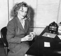 Frances Farmer. “Non parlare, non contestare, impara il copione e  obbedisci”.