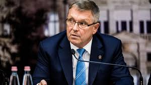 Budapest | matolcsy györgy, a magyar nemzeti bank elnöke a nemzetközi valutaalap (imf) budapesti irodájának bezárását kezdeményezte. Matolcsy Iden 100 Milliard Forint Korul Lehet A Nyeresegunk Portfolio Hu