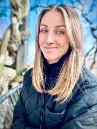 Anna Landen's Instagram, Twitter & Facebook