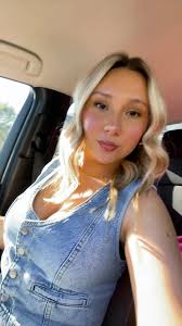 ELLA WILHELM 💖 (@ella.wilhelm)