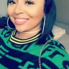 Whitney Naylor's Instagram, Twitter & Facebook