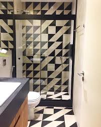 Banheiro Preto E Branco Estilo E Elegancia Em Duas Cores Banheiro Preto E Branco Banheiro Preto Decoracao Banheiro Pequeno