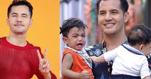 Menurut asgar, kondisi aliff yang sekarang sedang dirawat di wisma atlet semakin memburuk karena adanya penyakit bawaan dan tekanan mental atas masalah yang sedang dihadapi dengan aska ongi. Aliff Syukri Nak Jual Instagram Anaknya Letak Harga Rm40k Penmerahpress