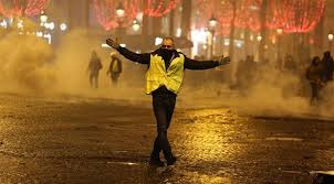 Yeni Yazi Fransa Da Karisti Carsi Pazar Yellow Amman Aman Yellow Amman Aman Sari Yelek Mont Blanc Yuce Dag Alti Mor Sumbullu Bag Paris Mont Blanc Sari