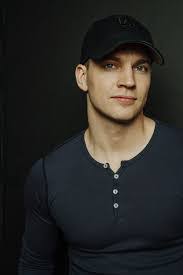 Marshall Williams's Instagram, Twitter & Facebook