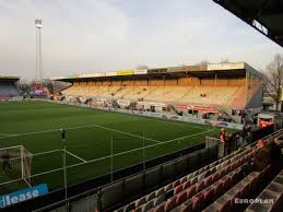 Fans van fc emmen hebben een van de doelen in het stadion dichtgeplakt, zo valt zaterdag op beelden van espn te zien. De Oude Meerdijk Stadion In Emmen