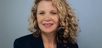 Sabine maasen studied sociology, linguistics and psychology at the university of bielefeld. Personalien Des Monats Hr Personalwechsel Im November Personal Haufe