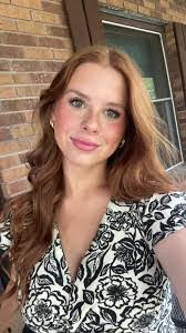 Candace Lott's Instagram, Twitter & Facebook