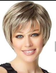 Pin By Papatya Tutkum Yagmur Yure On Sac Boya Kesim Renk Fon Guzellik In 2020 Short Bob Hairstyles Very Short Hair Short Hairstyles For Thick Hair