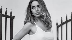 Ana celia de armas caso is a cuban actress with a net worth of $4 million.she began her career as a teenager in her home country of cuba and most notably had a. Meet Ana De Armas The Cuban Born Actress Taking Over Hollywood Gq