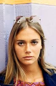 Résultat de recherche d'images pour "peggy lipton"