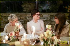 So i went home and guess what? Gwyneth Paltrow Hosts Makeup Free Goop Dinner Party With Kate Hudson Demi Moore Photo 4439738 Alexandra Grant Carson Meyer Cassandra Grey Demi Moore Erin Foster Gwyneth Paltrow Jennifer Meyer Kate Hudson