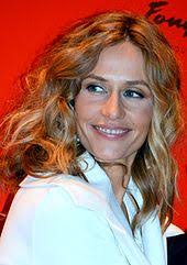 Chronologie saison 4 saison 6 modifier cet article présente le guide des épisodes de la cinquième saison de la série télévisée française nina. Cecile De France Wikipedia