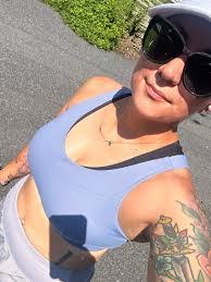 Jane Aucoin's Instagram, Twitter & Facebook