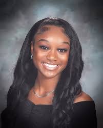 Daysha Smith's Instagram, Twitter & Facebook