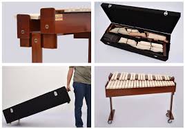 Alat musik kolintang berasal dari minahasa sulawesi utara ini adalah alat musik yang terbuat dari kayu. Angklung Kolintang Melody Kolintang