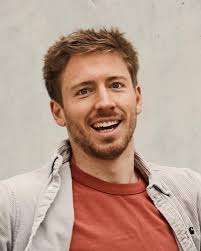 Hallo 🙋🏼‍♂️😁 📸 @afc_jonas #portrait #berlin #photography #urban #model  #lifestyle #berlinberlin #parkour #funnyface #berlincity