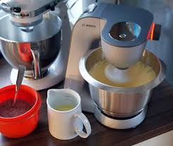 Large 3.9l stainless steel bowl: Bosch Vs Kitchen Aid Was Taugen Gunstige Kuchenmaschinen