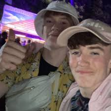 Stream Daniel Hynds music