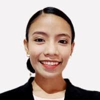 Phoebe Noel's Instagram, Twitter & Facebook