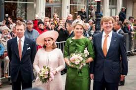 He is the eldest child of queen beatrix and. Niederlandisches Konigspaar In Luxemburg