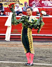Luis Bolívar gana la catedral. Las Ventas del espíritu santo el mejor toro.  Ganadería para santa barbara. Premiación de la feria 67 de Maizales -  Tendido7