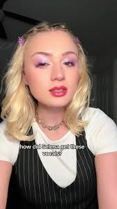 Sarah Pretty Neutral Selena Gomez