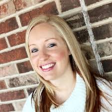 Melissa Bella's Instagram, Twitter & Facebook