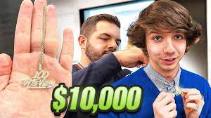 Surprising Karl Jacobs with a $10,000 CUSTOM chain... - YouTube
