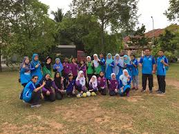 Lingkaran putra prima, taman meranti jaya'dan puchong utama, taman puchong tekali, taman tasik prima, kampung seri aman, taman mas sepang, taman putra prima, putra endüstri parkı, koi prima ve bandar saujana putra gibi çeşitli puchong banliyölerine bağlanıyor. Album Hari Sukan Sekolah Kebangsaan Puchong Utama 2 Facebook