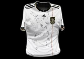 Trikots von nationalmannschaften versandkostenfrei bei about you bestellen. Das Deutsche Wm Trikot Signiert Von Der Nationalmannschaft
