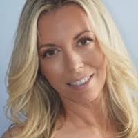 Amy Haviland's Instagram, Twitter & Facebook