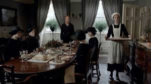 In real life, highclere castle is home the 8th earl and countess of carnarvon. Dining Room Crawley House Downton Abbey Wiki Fandom