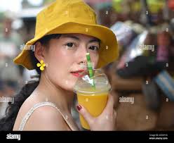 Chinese straw hat hi-res stock photography and images