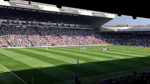 August 1935 eröffnet und hieß zunächst united football ground, erhielt aber zu beginn des folgenden jahres die neue bezeichnung old trafford football ground. Fifa 21 Elland Road A New Stadium For The Premier League Fifaultimateteam It Uk