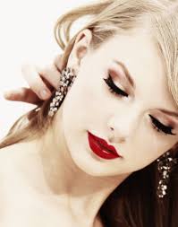 Taylor Swift She S Beautiful Along With Her Make Up Taylor Swift Makeup Red Lip Makeup Wedding Makeup Vintage