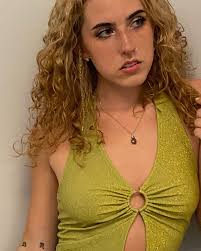 Emma Levine (@emmalevvine) • Instagram photos and videos