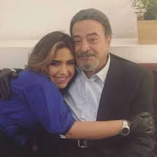 وأضافت زينب في مداخلة هاتفية مع الإعلامي عمرو أديب في برنامج الحكاية على قناة mbc، أن حالة يذكر أن أحدث ظهور للفنان يوسف شعبان كان بمداخلة هاتفية للإعلامي عمرو الليثى. Z9lrtjr8az1kfm