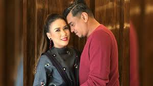 People who liked eira syazira's feet, also liked Adik Peluk Cium Artis Lelaki Azad Dan Eira Syazira Lunyai Kena Hentam Cari Start Magazine