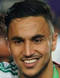 Adam ounas (born 11 november 1996) is an algerian footballer who plays as a right winger for italian club crotone, on loan from napoli. Adam Ounas Spielerprofil 21 22 Transfermarkt