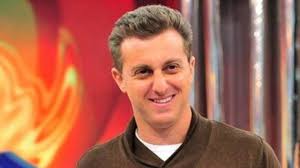 Roberto freire, presidente do partido cidadania, quer que o apresentador luciano huck entre na disputa presidencial de 2022. Luciano Huck Confirma Que Substituira Faustao E Fala De Candidatura Politica Oitomeia