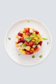 Tartare De Fruits Au Basilic Recette Desserts Aux Fruits Alimentation Cuisine Et Boissons