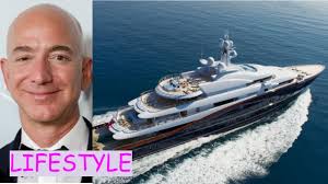Like something out of a childhood fantasy, migaloo is a completely customizable yacht that also happens to be a submarine. Submarine Jeff Bezos Yacht