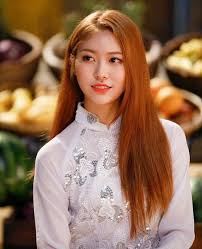 She Is So Pretty It Hurts Beauty Kpop Girls Celebrities